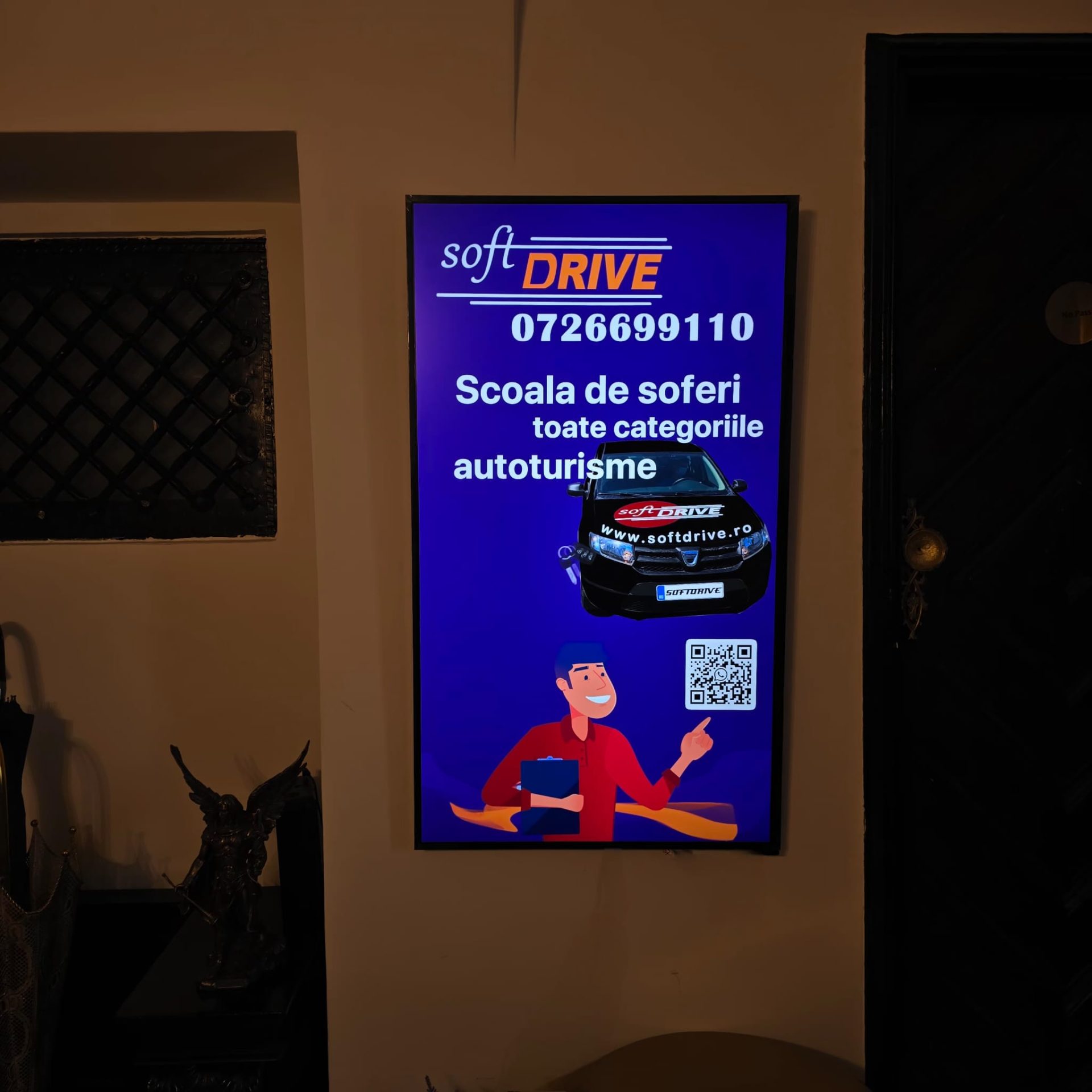 Rețeaua de Advertising Indoor a EkoGroup: Locațiile Premium care Pot Face Diferența pentru Brandul Tău